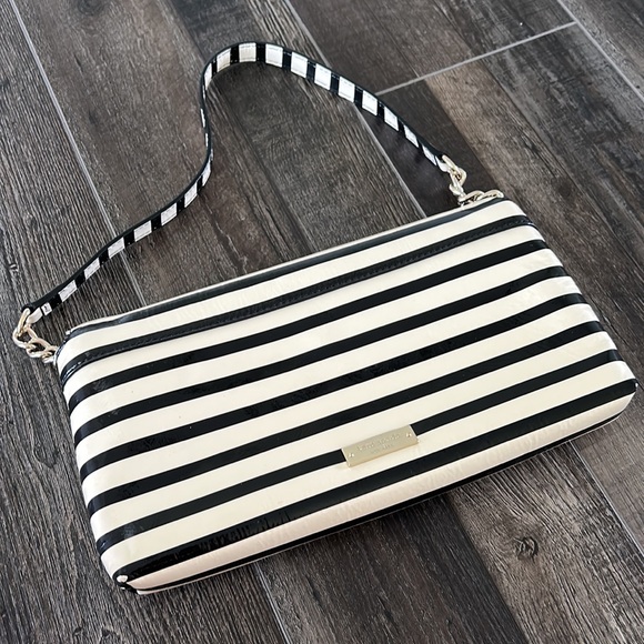 Kate Spade New York Ruby Street Bow Monette Purse - Picture 1 of 11